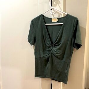 Elegant Green V-Neck Twist Top